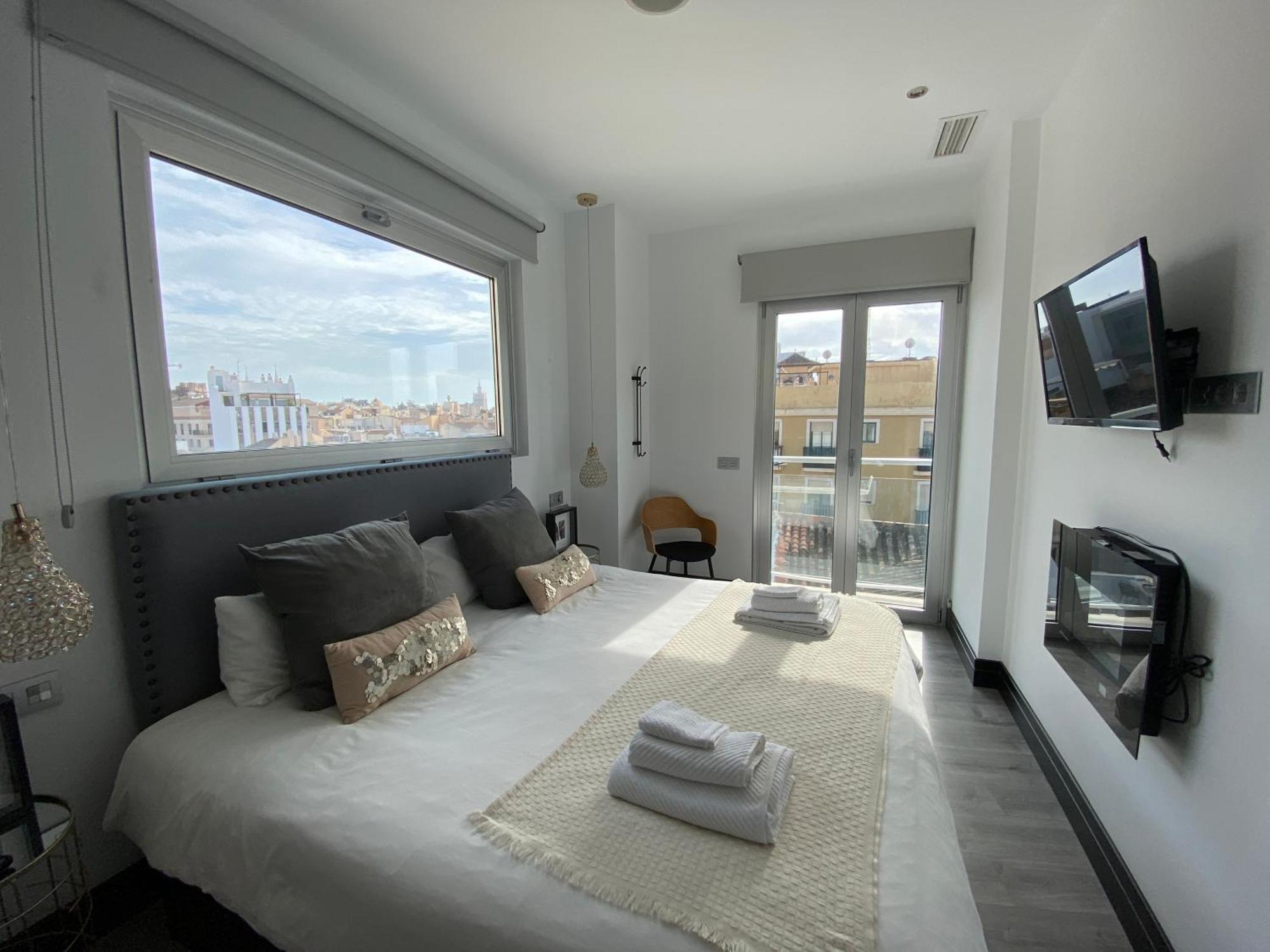 Stay U-Nique Apartments Rosaleda Málaga Dış mekan fotoğraf