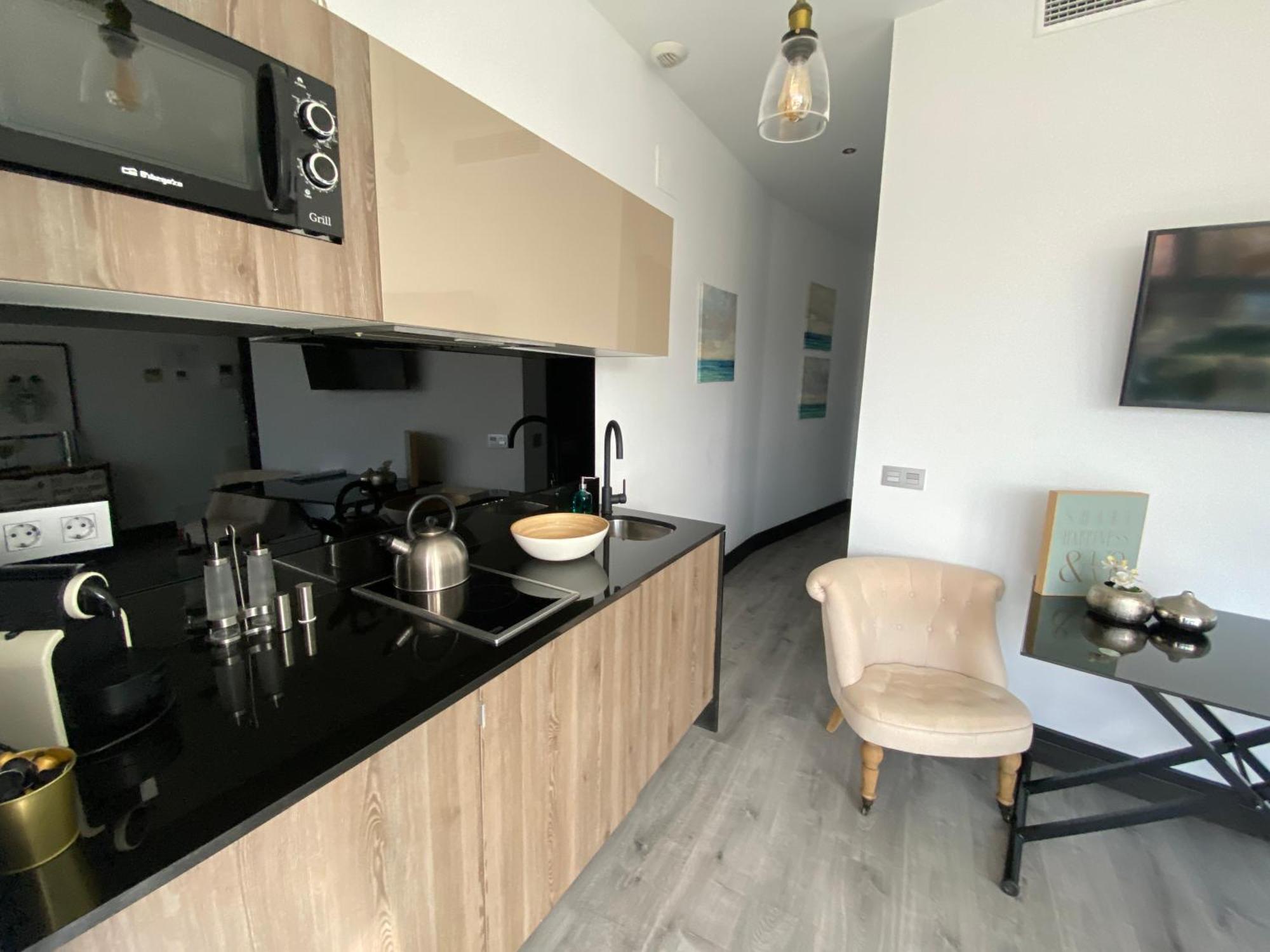 Stay U-Nique Apartments Rosaleda Málaga Dış mekan fotoğraf